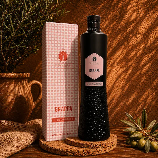 GRAPPA LEGNO DI MANDORLO ASTUCCIATA